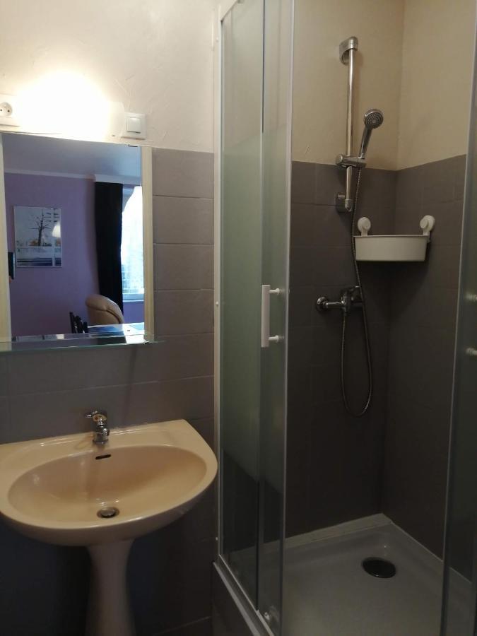 Chez Gustou Daire Chaudes-Aigues Dış mekan fotoğraf